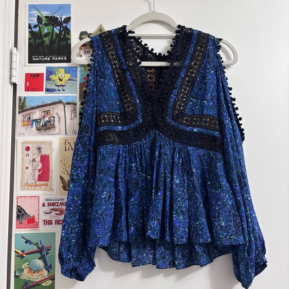 Rebecca Taylor cold shoulder lace cut out blouse